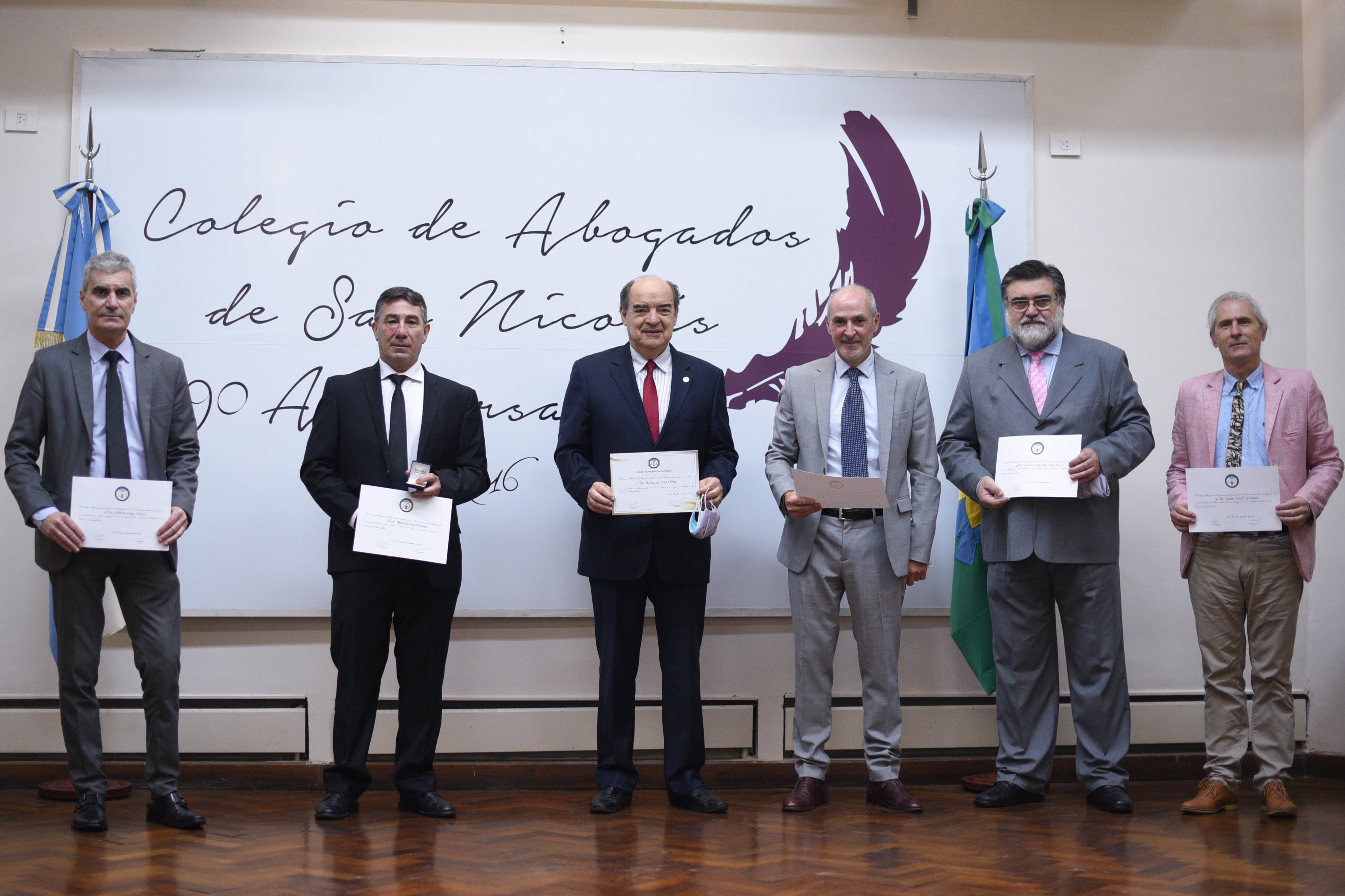 02-09-2021 | Día del Abogado, se hizo la entrega de medallas a los profesionales que cumplieron 30 y 50 años